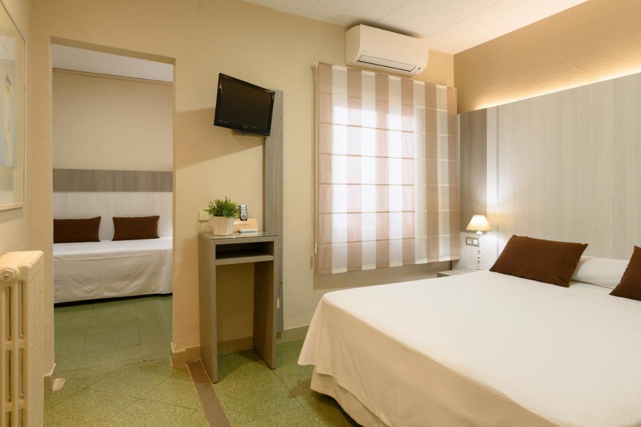 Hotel Capri ตอสซาเดมาร์ ภายนอก รูปภาพ