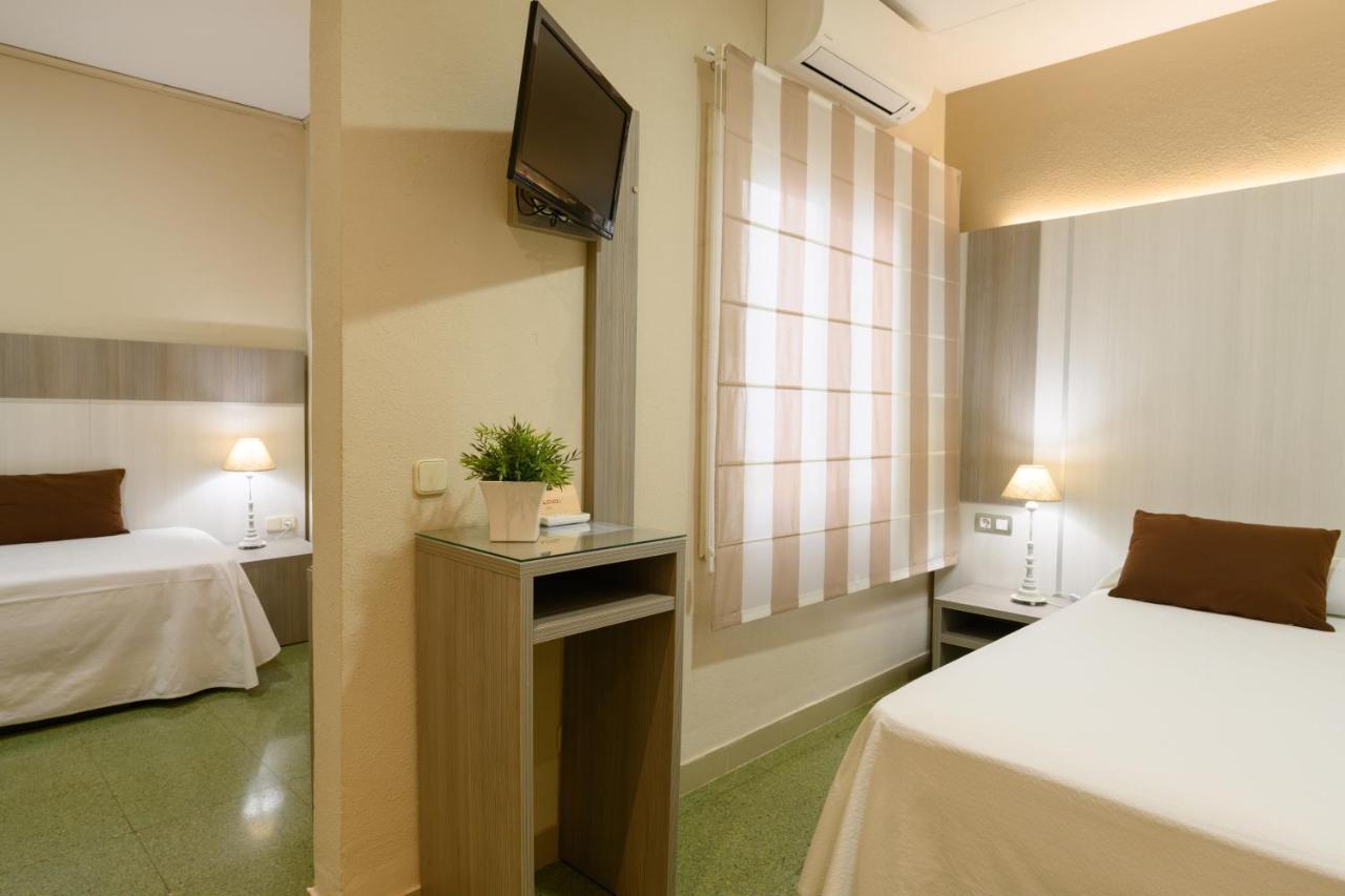 Hotel Capri ตอสซาเดมาร์ ภายนอก รูปภาพ