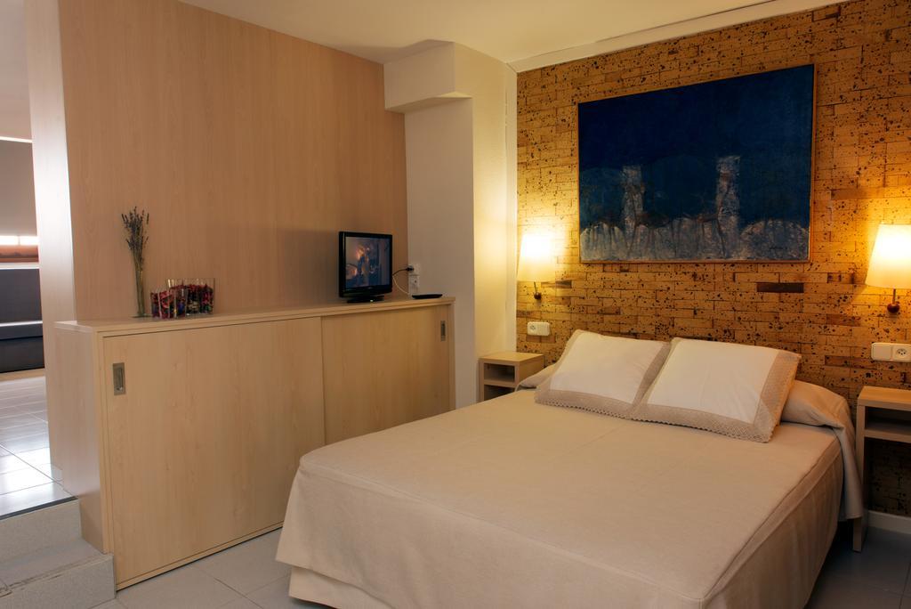 Hotel Capri ตอสซาเดมาร์ ภายนอก รูปภาพ